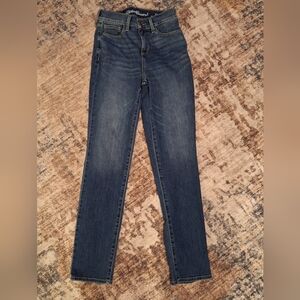 Eddie Bauer Revival High Rise Straight. Sz 2